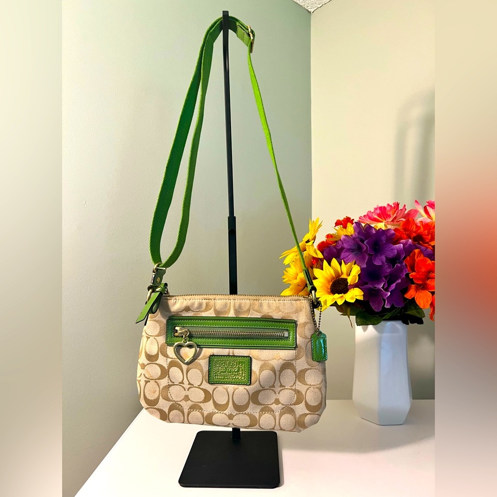 *RARE* Coach Poppy Green and Signature Canvas Adjustable Shoulder Bag